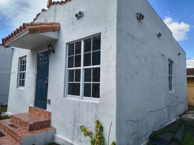 Building Photo - 230 NW 64th St