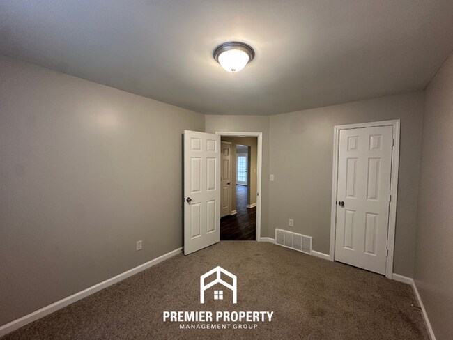 Building Photo - Newly Renovated 3BR Cordova Home | Vaulted Ceilings, Fireplace, 2-Car Garage & Luxury Primary Suite