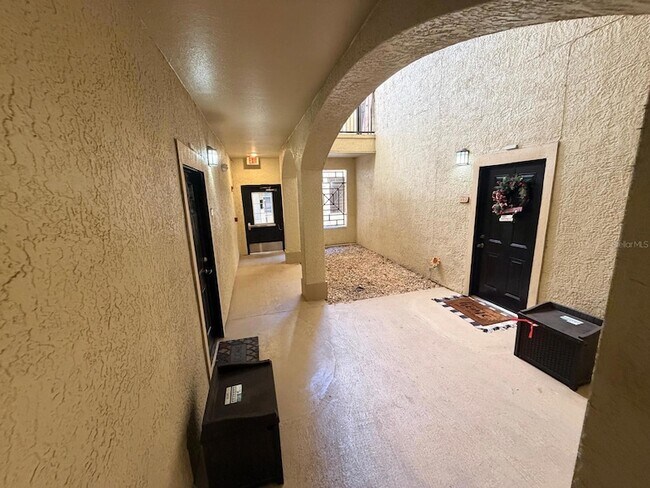 Building Photo - 114 Vista Verdi Cir