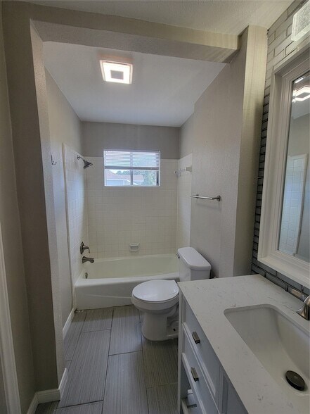 Building Photo - 20918 Park Pine Ln