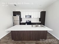 Building Photo - 906 E Starr Rd