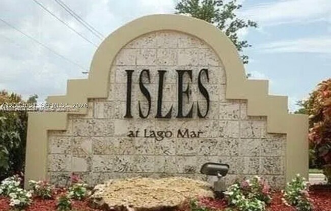 Building Photo - 13060 Vista Isles Dr