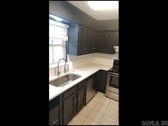 Building Photo - 401 Club Rd