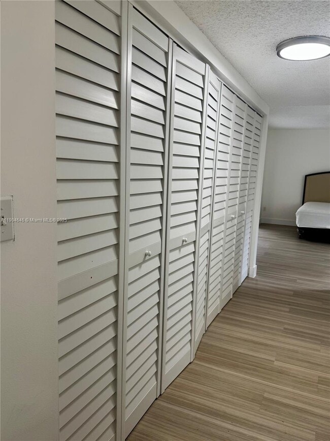 Building Photo - 605 Ives Dairy Rd