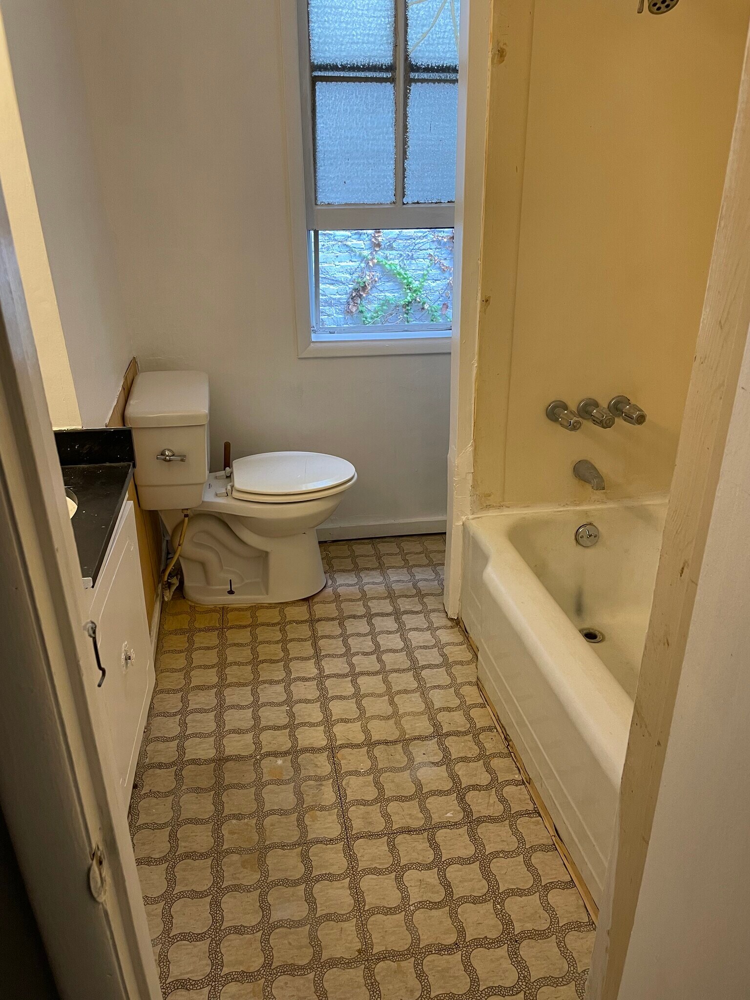 Bathroom - 3107 N Calvert St