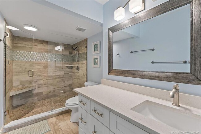 Building Photo - 7370 S Ocean Dr