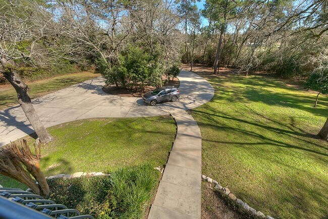 Building Photo - 2110 McCaleb Rd