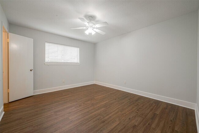 Building Photo - 7910 Litchfield Ln