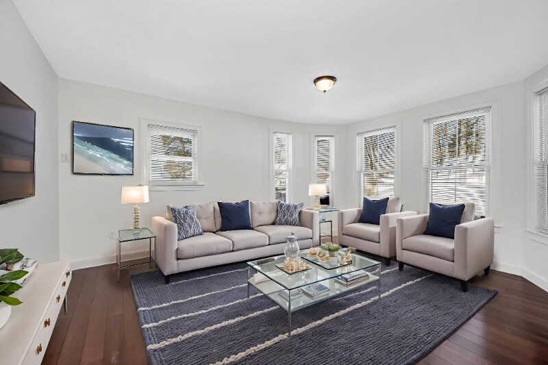 Building Photo - 12 Broadway St