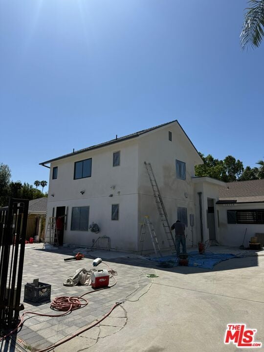 Building Photo - 16036 Acre St