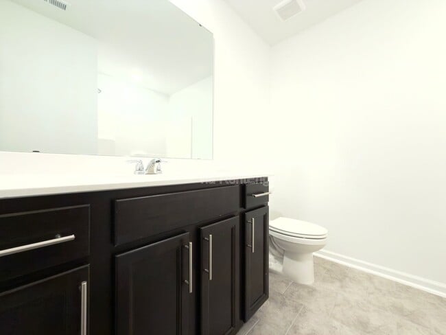 Building Photo - 1504 Crescent Townes Wy