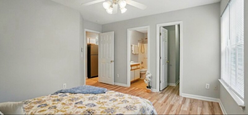 Building Photo - 317 Cedarcroft Dr