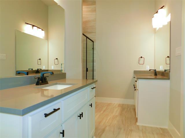 Building Photo - 13821 Riola Dr