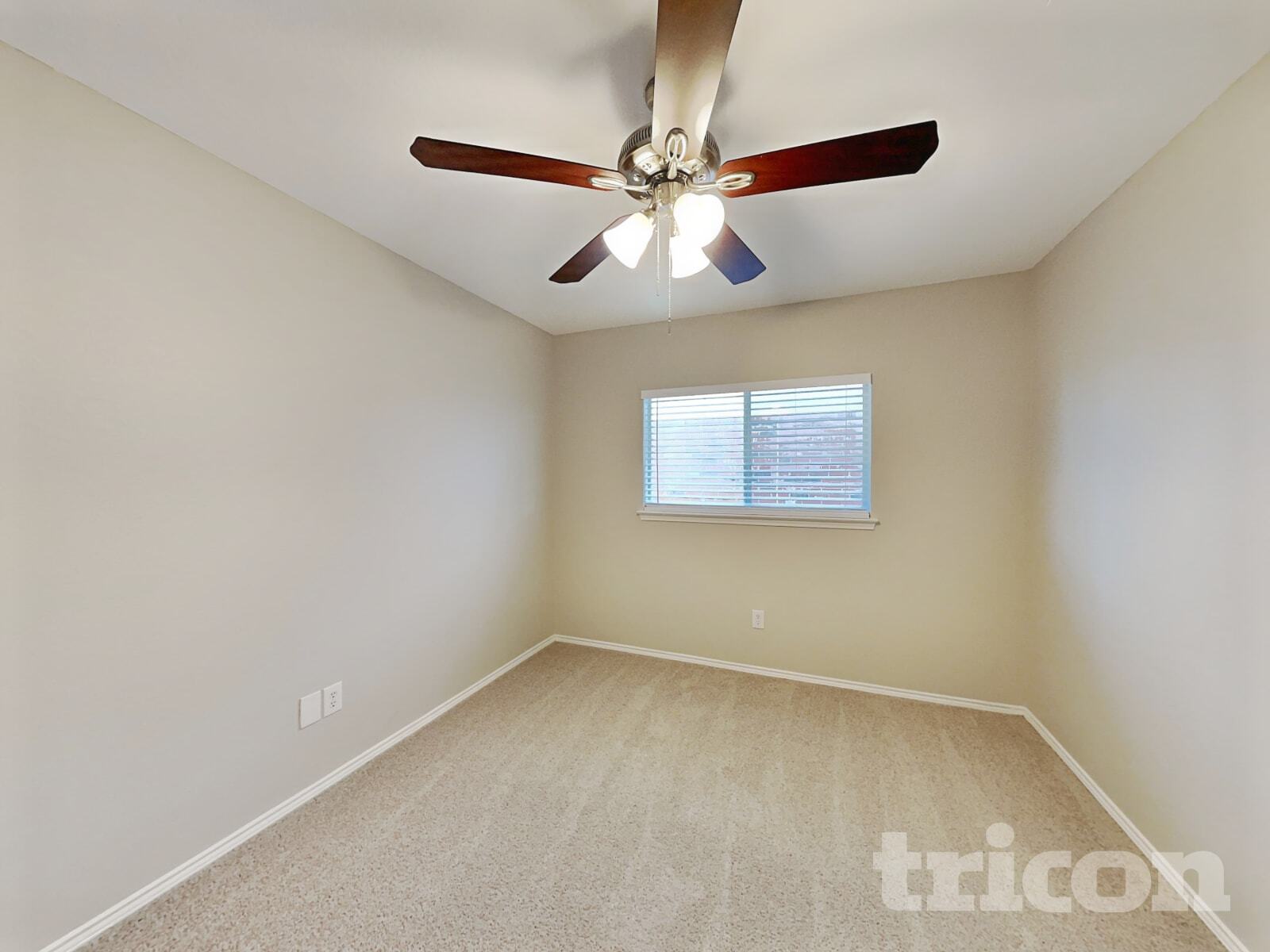 Building Photo - 8504 Hawkview Dr