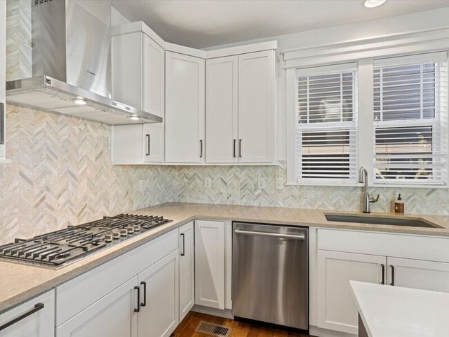 Building Photo - 3465 Willow St