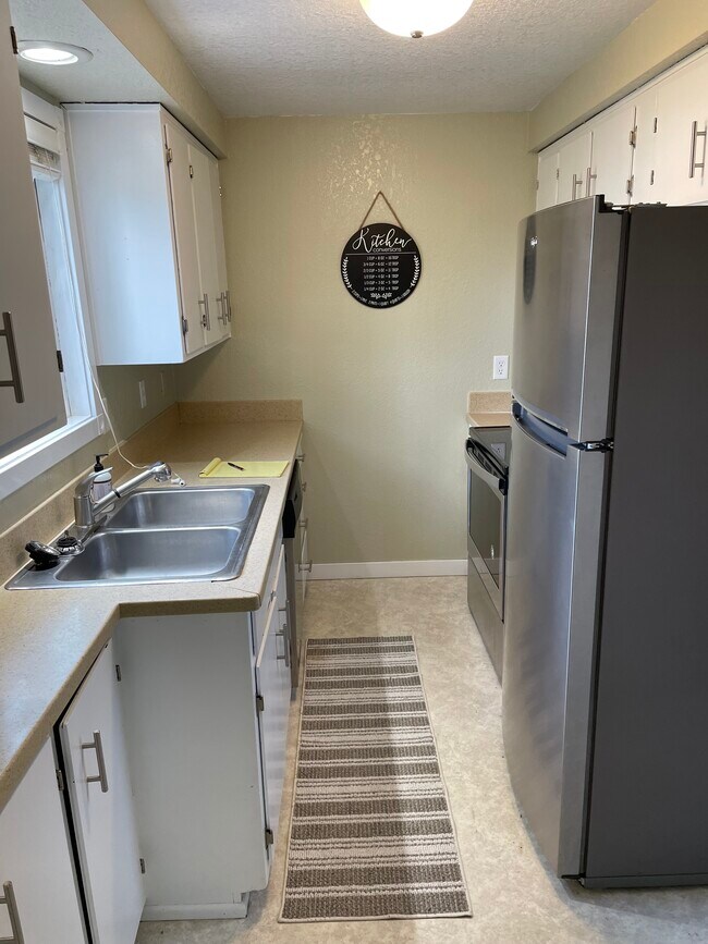 Building Photo - 5120 E St