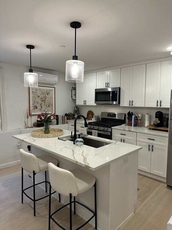 Building Photo - 24 Ferrin St