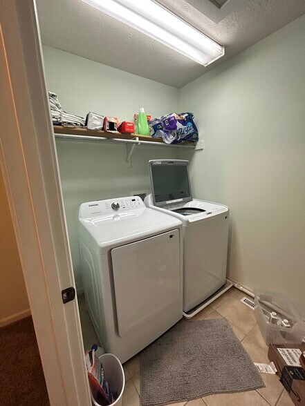 Building Photo - 509 Brookmont Dr