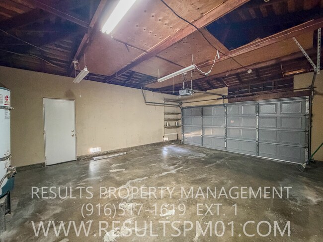 Building Photo - Nice Citrus Heights 4 Bedroom Home