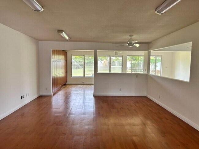 Building Photo - Single Family Home Kailua