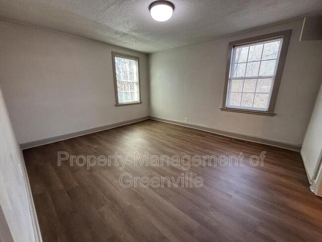 Building Photo - 504 Pickens St