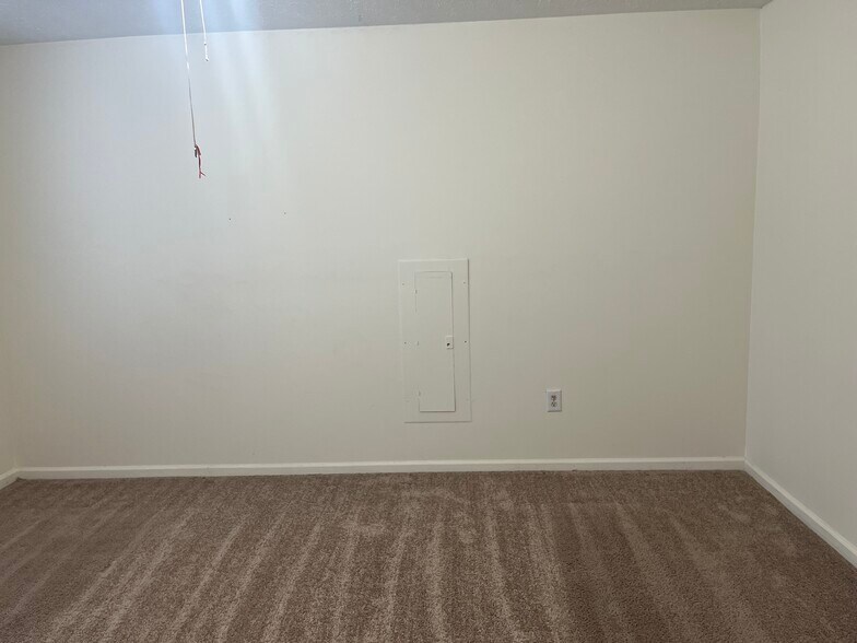 2nd Primary Bedroom - 2047 Horncastle Dr
