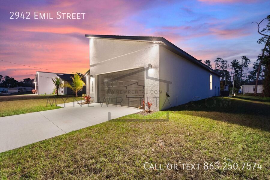 Building Photo - 2942 Emil St