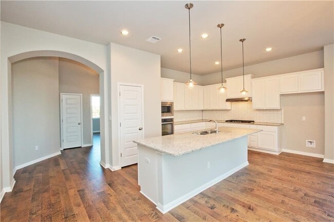 Building Photo - 337 Chisholm Trail