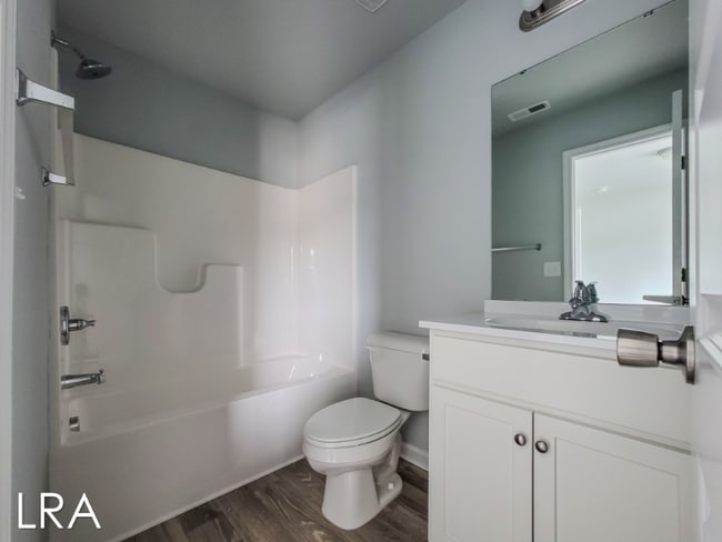 Building Photo - 185 Buckhorn Ave