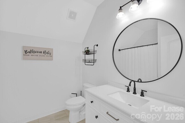 Building Photo - 7526 Fairway Villa Circle