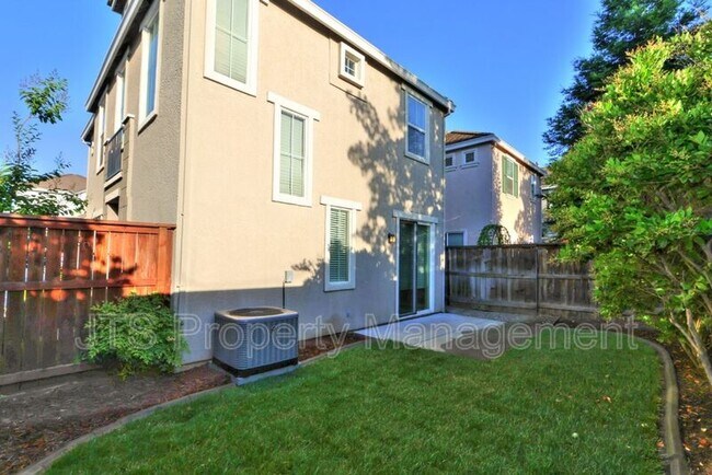 Building Photo - 506 Navigator Dr