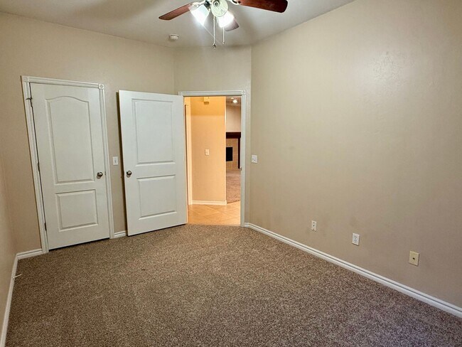 Building Photo - Beautiful Home in Surrey West of Yukon with Pool Access and Lawncare Included