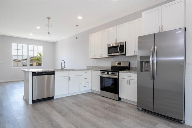 Building Photo - 875 Colville Dr