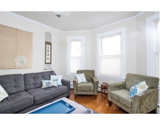 Building Photo - 451 Franklin St