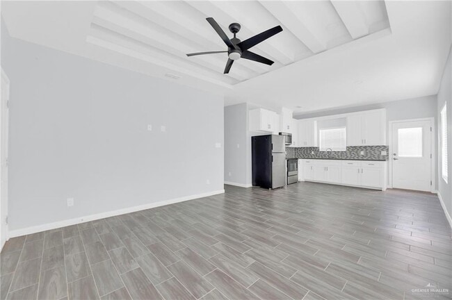 Building Photo - 1405 San Vicente