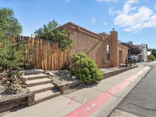 Building Photo - Coming Available July | For Rent | 3 Bed | 2 Bath | Private Yard | 2-Car Garage | HOA with Pool &...