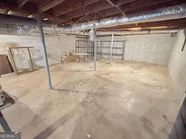 Building Photo - 1082 Amelia Dr SW
