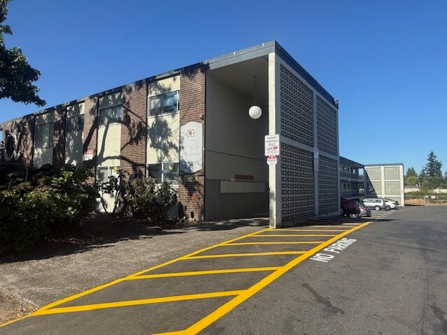 Primary Photo - Alpha Phase Apartments