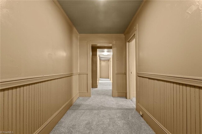 Building Photo - "Charming 3-Bedroom Home in the Heart of Winston-Salem-Pets Welcome Housing Vouchers Accepted!
