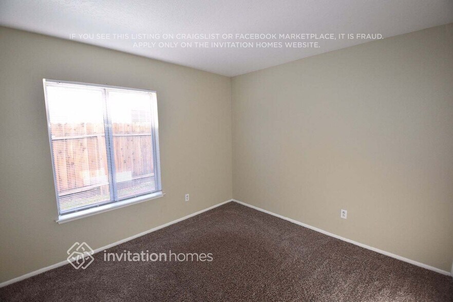 Building Photo - 12551 Heartleaf St