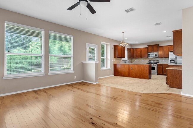 Building Photo - Alamo Ranch