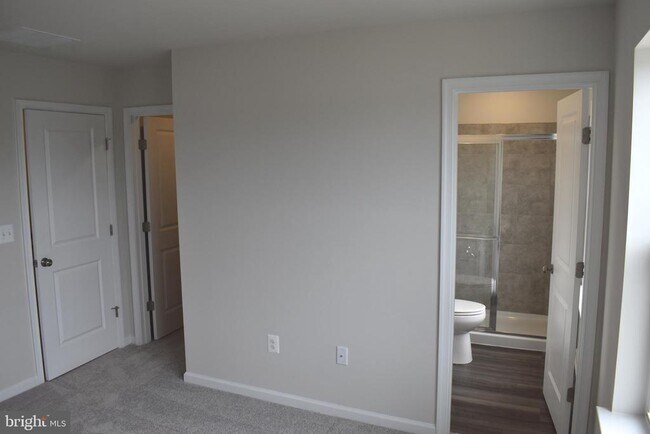 Building Photo - 119 Brashear Ct