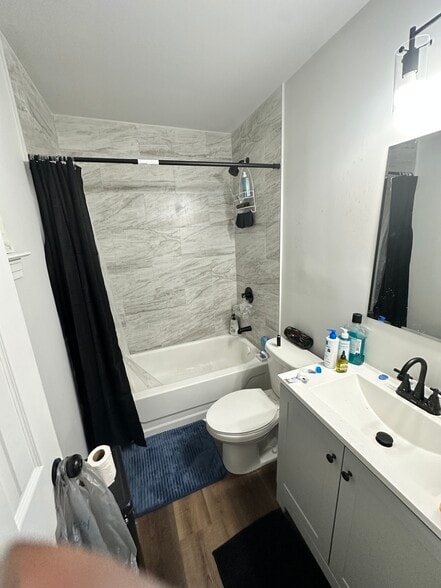 Master bath - 2048 Quilt Ct