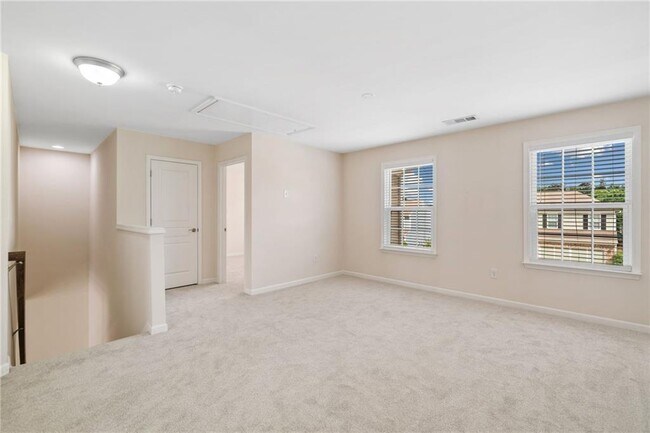 Building Photo - 522 Spring View Dr