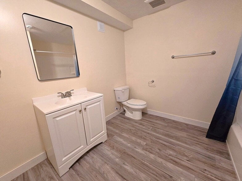 Building Photo - 34 E Legacy Pky