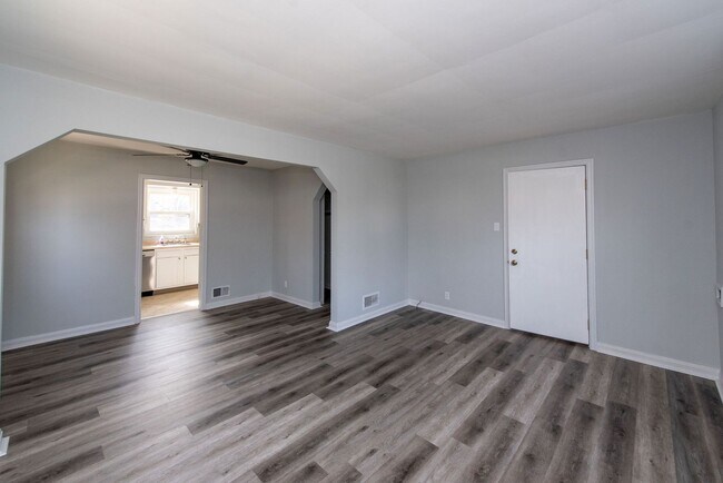 Building Photo - 3053 N Hegry Cir