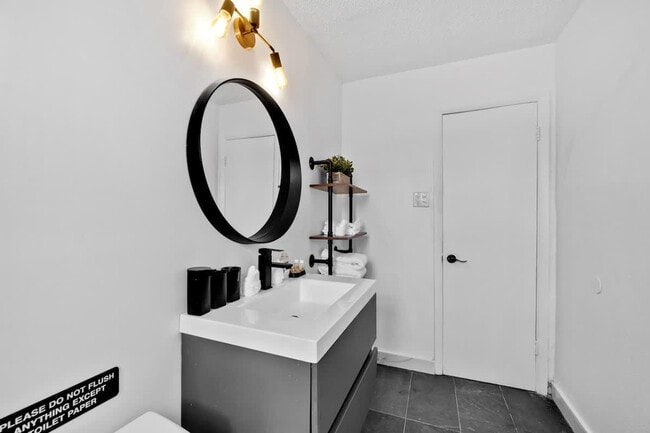 Building Photo - 730 N 72nd Terrace