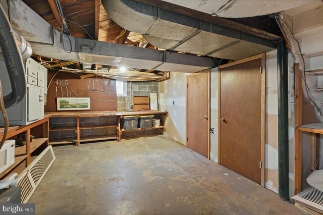 Building Photo - 2809 Pierpont St