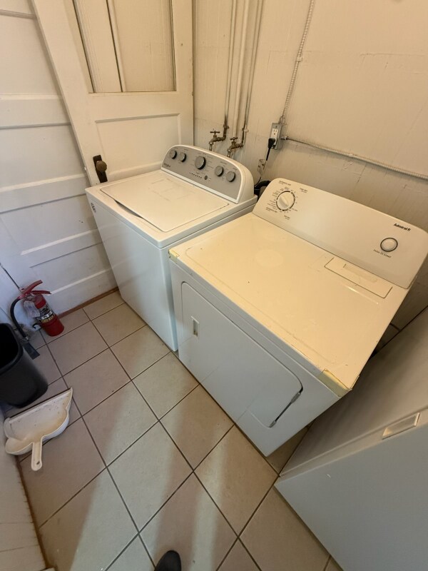 Building Photo - 2055 Berkeley Way