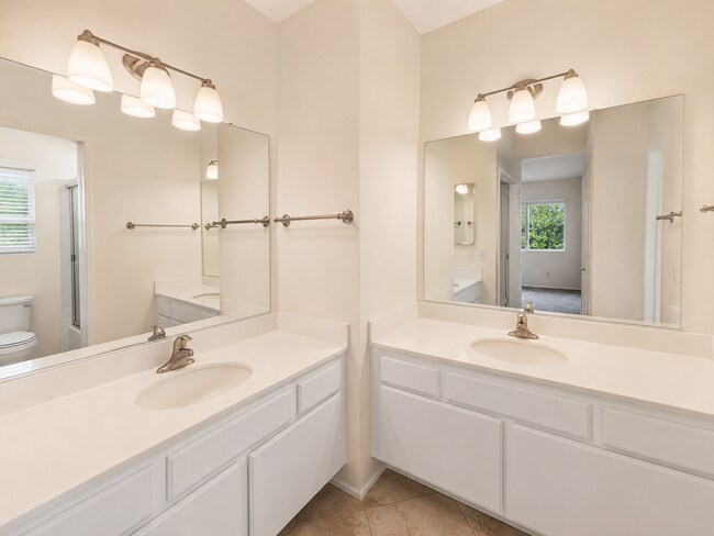 Building Photo - 3727 Mesa Oak Ln